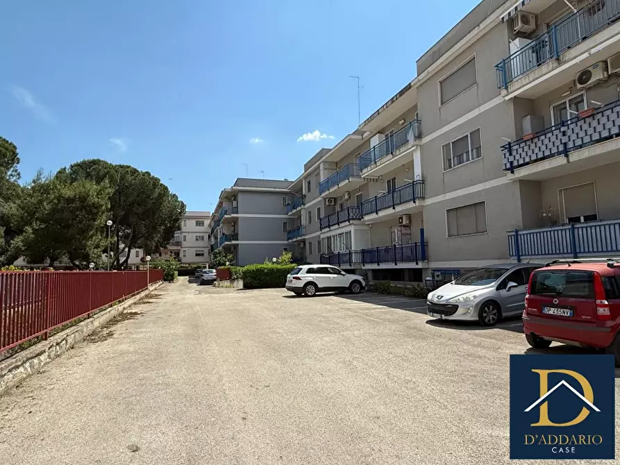 Immagine 4 di Garage in vendita  21 a Taranto