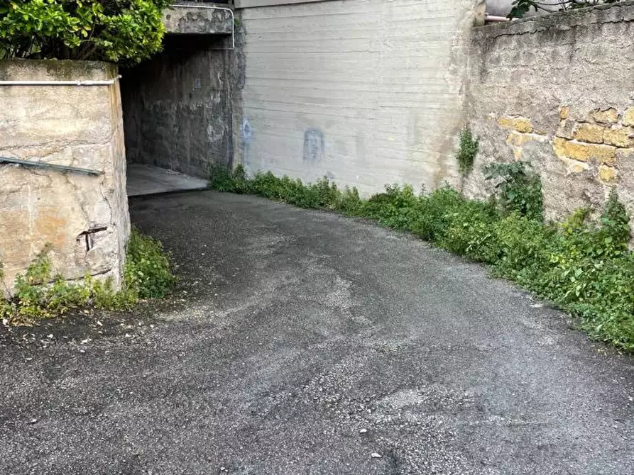 Immagine 10 di Garage in vendita  14 a Palermo