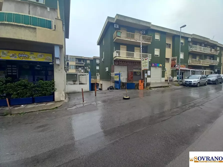 Immagine 1 di Garage in vendita  a Palermo