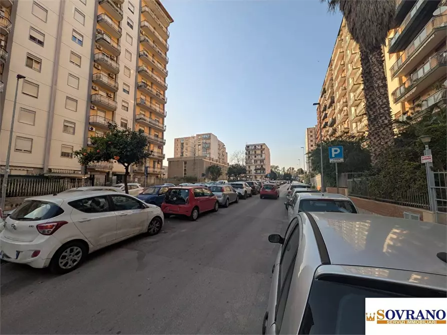 Immagine 4 di Garage in vendita  a Palermo