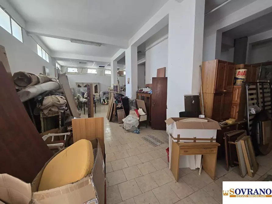 Immagine 7 di Garage in vendita  a Palermo