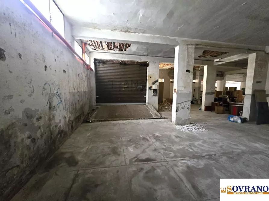 Immagine 5 di Garage in vendita  a Palermo