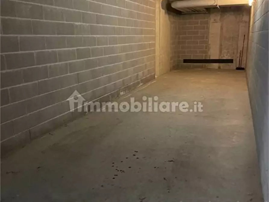Immagine 2 di Garage in vendita  3 a Assago