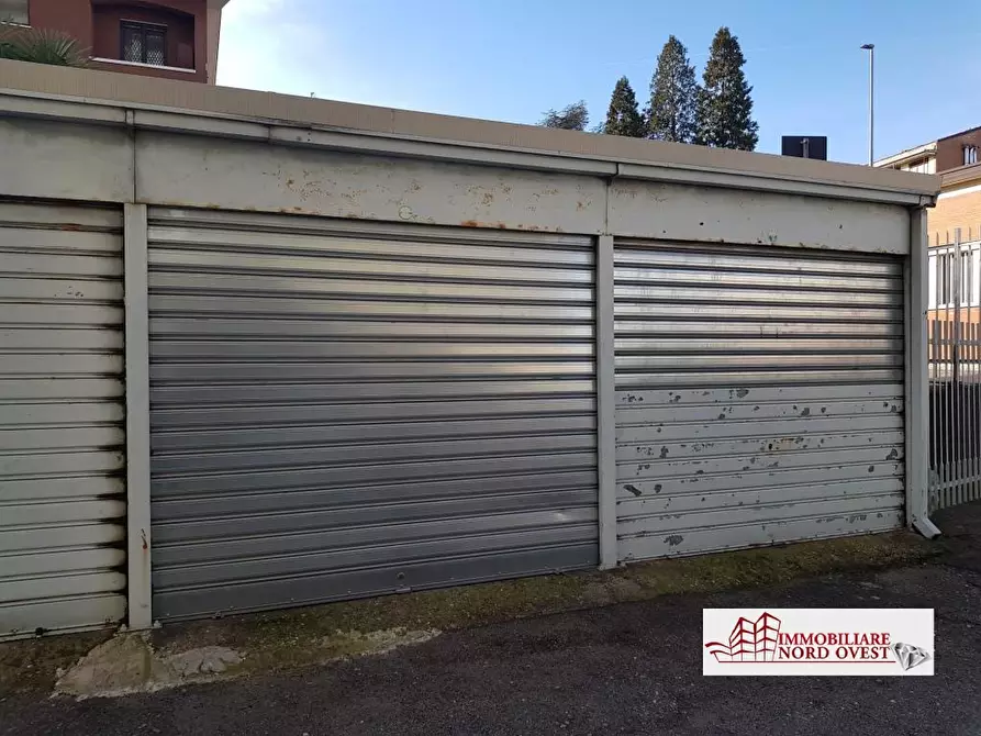 Immagine 8 di Garage in vendita  84 a Magenta