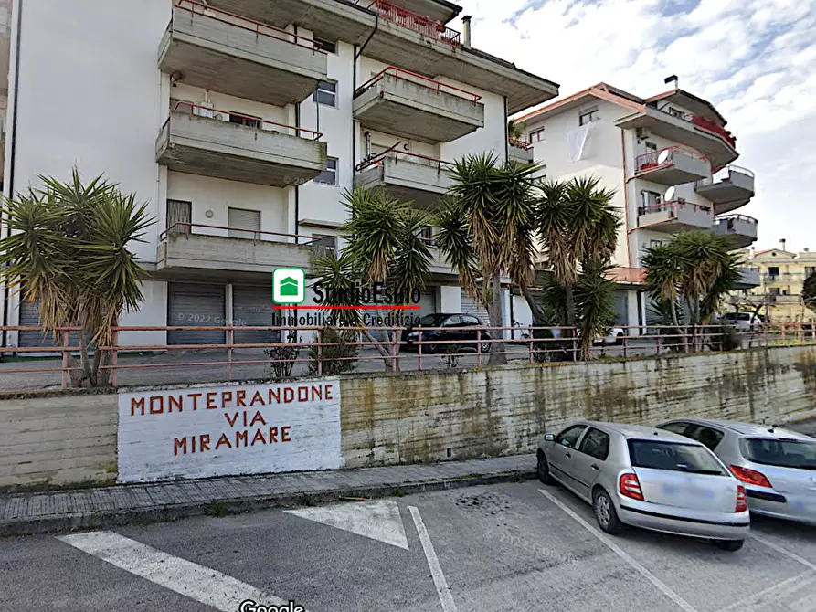 Immagine 3 di Garage in vendita  a Monteprandone