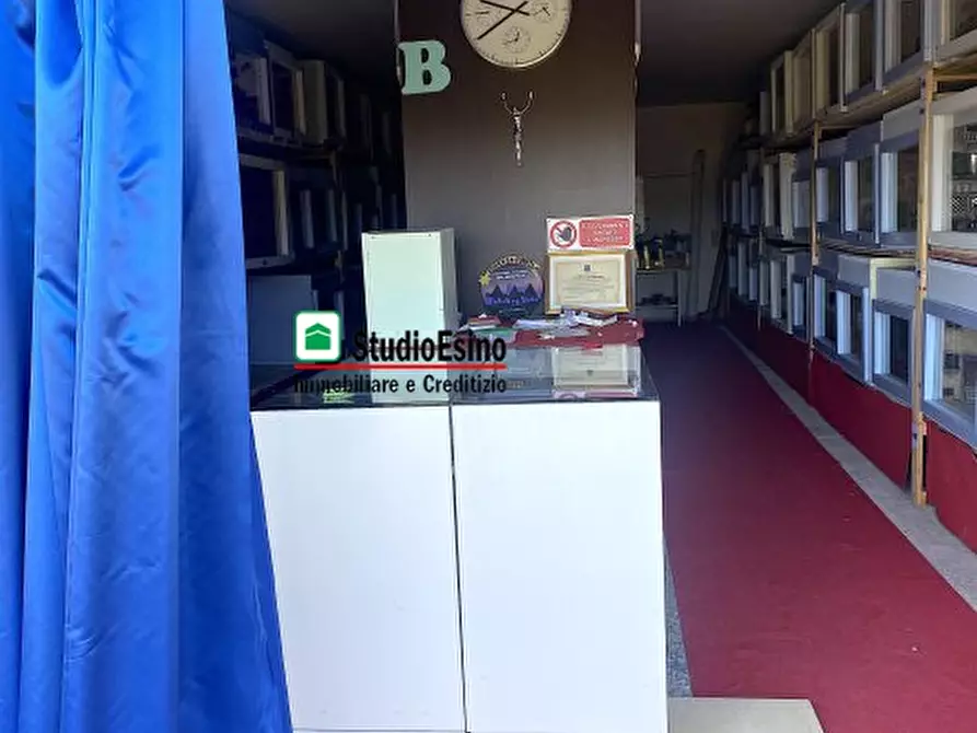 Immagine 6 di Garage in vendita  a Monteprandone