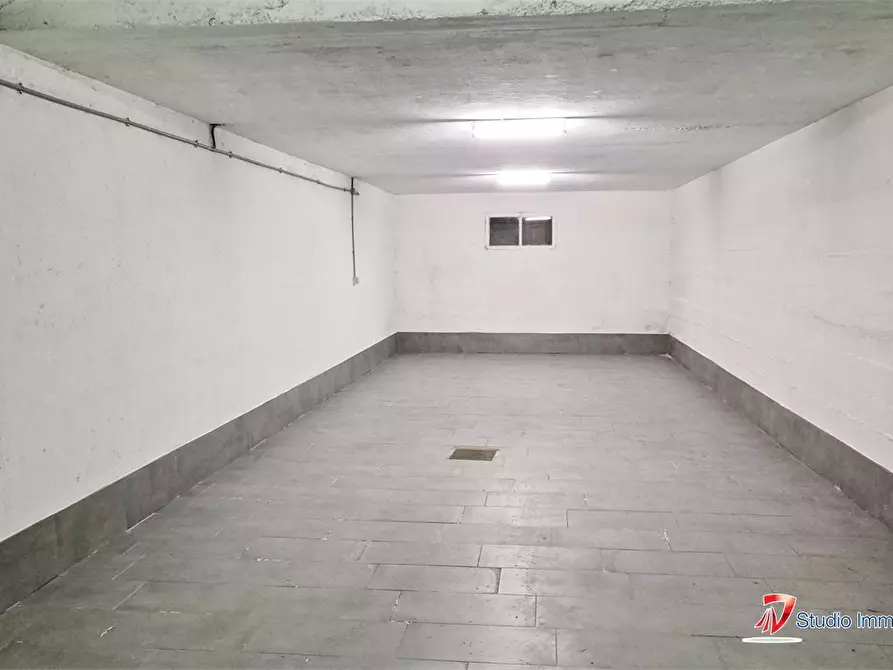 Immagine 2 di Garage in vendita  187/B a Edolo