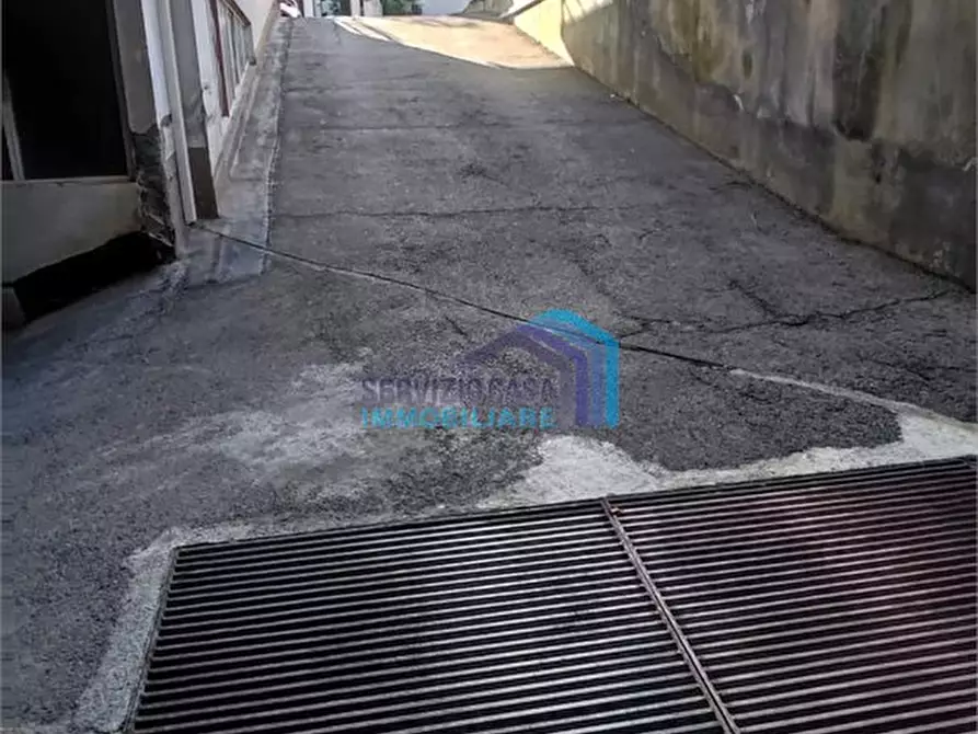 Immagine 2 di Garage in vendita  a Sant'alessio Siculo