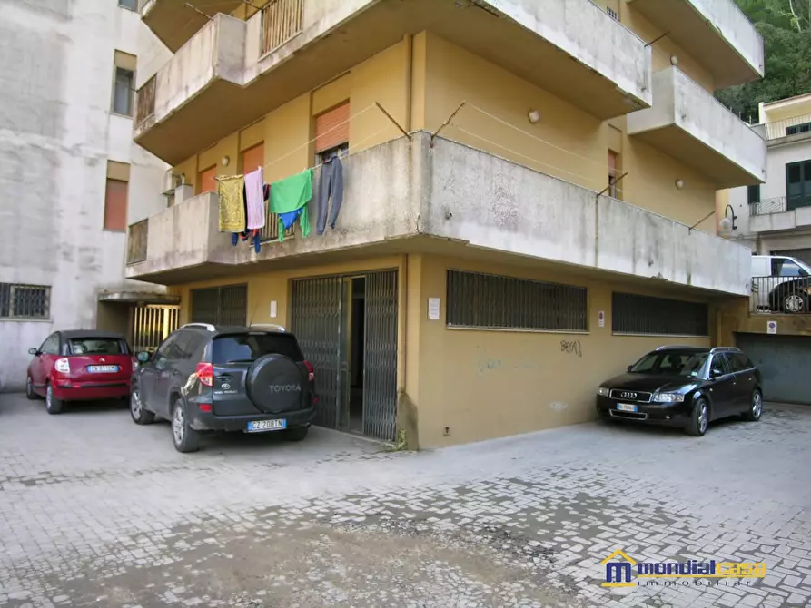 Immagine 4 di Garage in vendita  10 a Modica