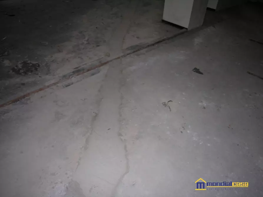 Immagine 6 di Garage in vendita  10 a Modica