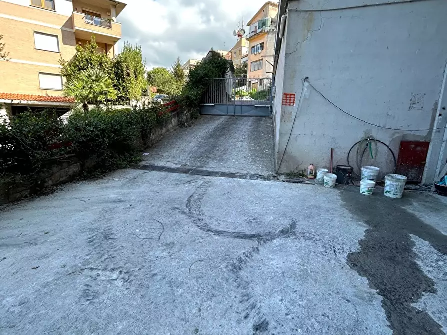 Immagine 8 di Garage in vendita  a Poggio Mirteto