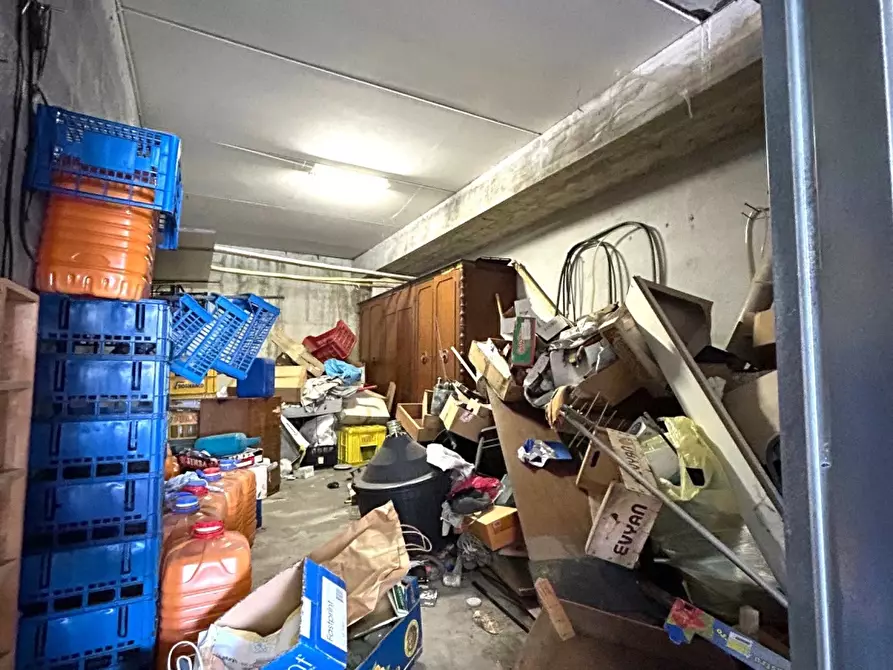 Immagine 5 di Garage in vendita  a Poggio Mirteto