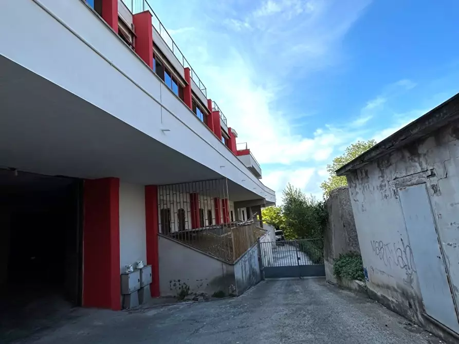 Immagine 9 di Garage in vendita  a Poggio Mirteto