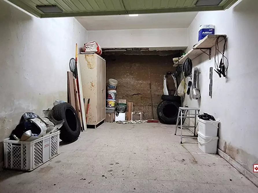 Immagine 4 di Garage in vendita  a Messina