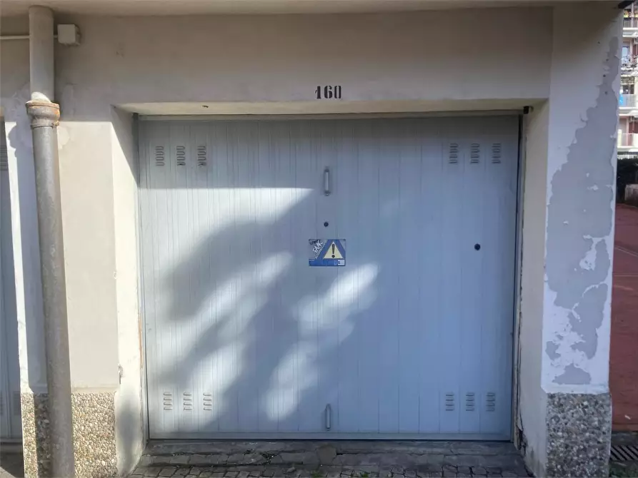 Immagine 7 di Garage in vendita  21 a Milano