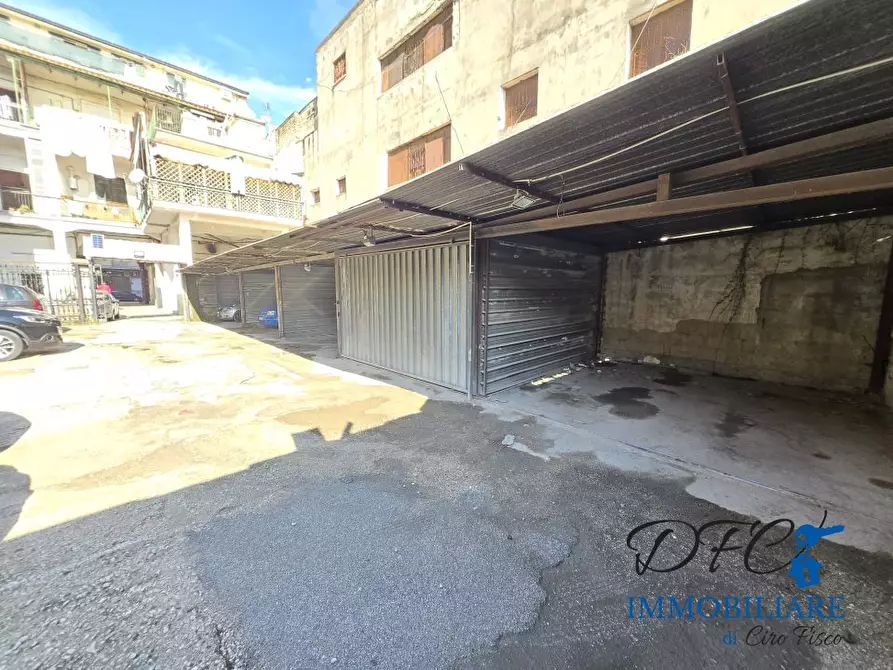 Immagine 3 di Garage in vendita  a Afragola
