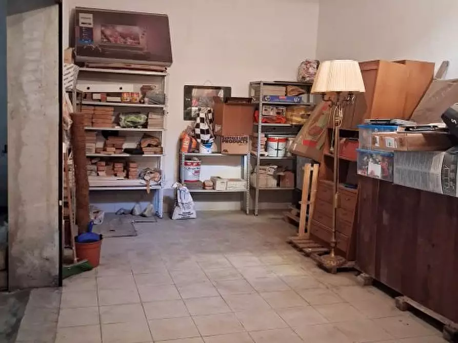 Immagine 1 di Garage in vendita  23 a Bagheria