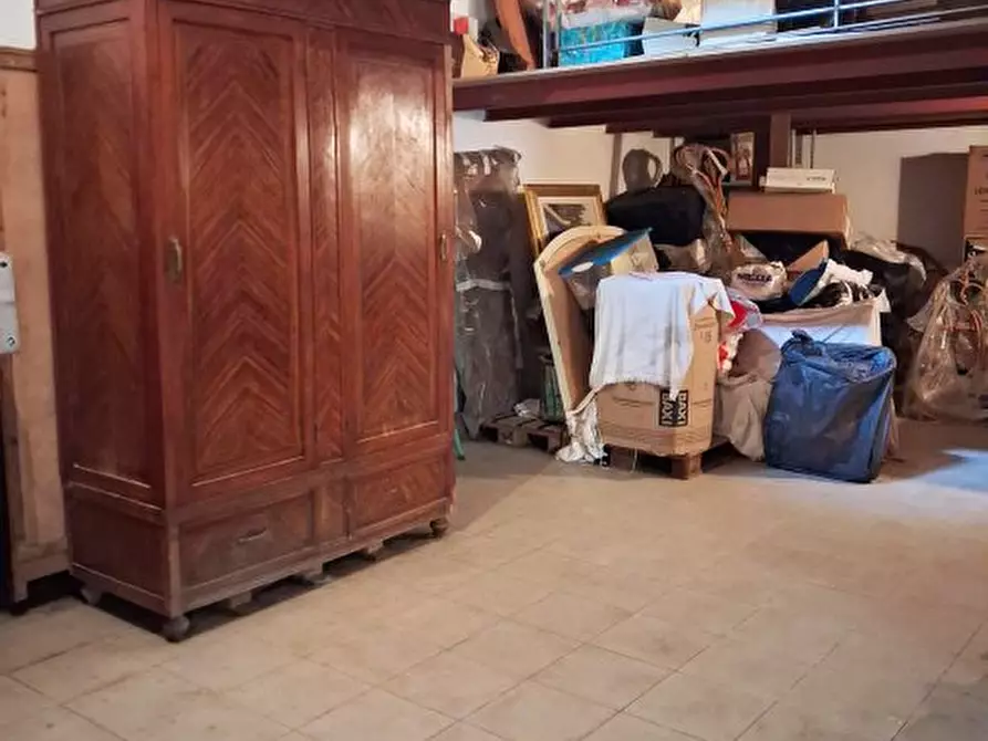 Immagine 2 di Garage in vendita  23 a Bagheria