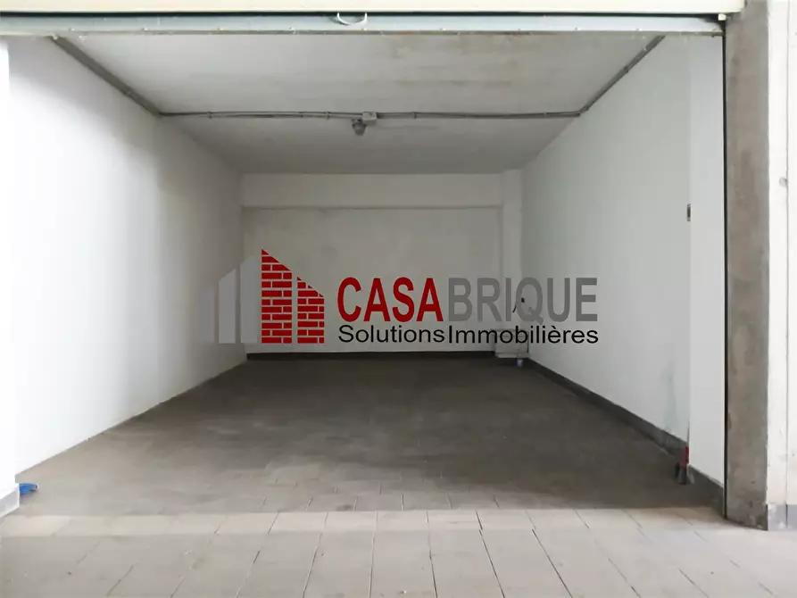 Immagine 5 di Garage in vendita  snc a Bagheria