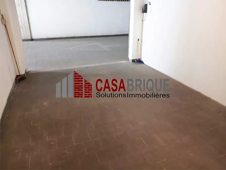 Immagine 9 di Garage in vendita  snc a Bagheria