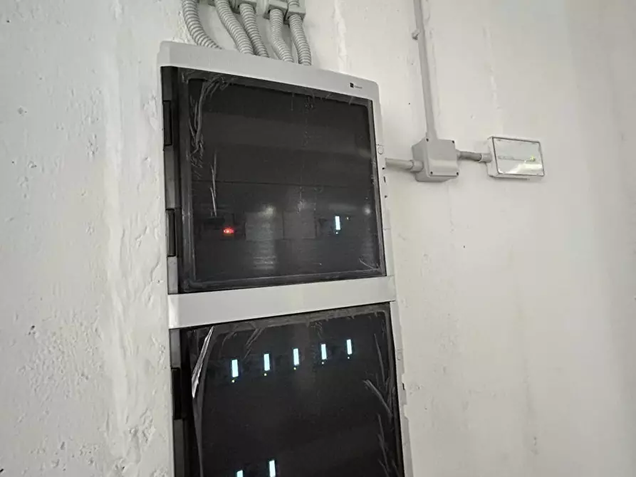 Immagine 7 di Garage in vendita  121 a Palermo