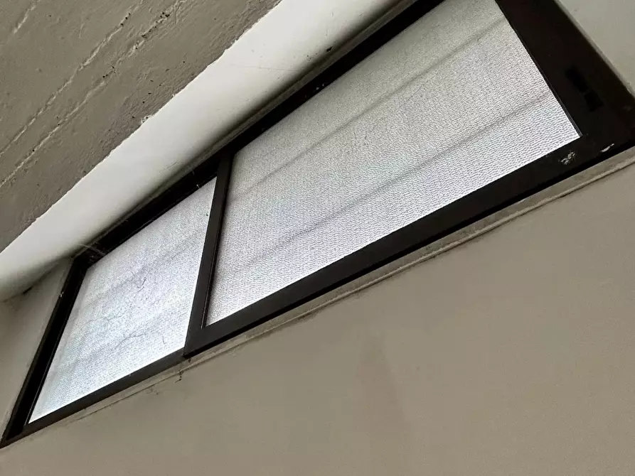 Immagine 5 di Garage in vendita  121 a Palermo