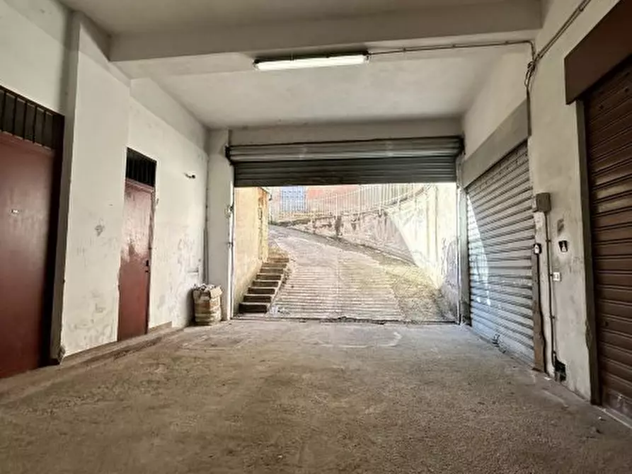 Immagine 2 di Garage in vendita  256 a Palermo