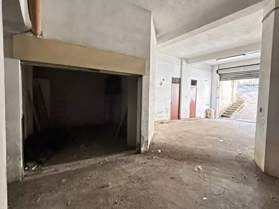 Immagine 4 di Garage in vendita  256 a Palermo