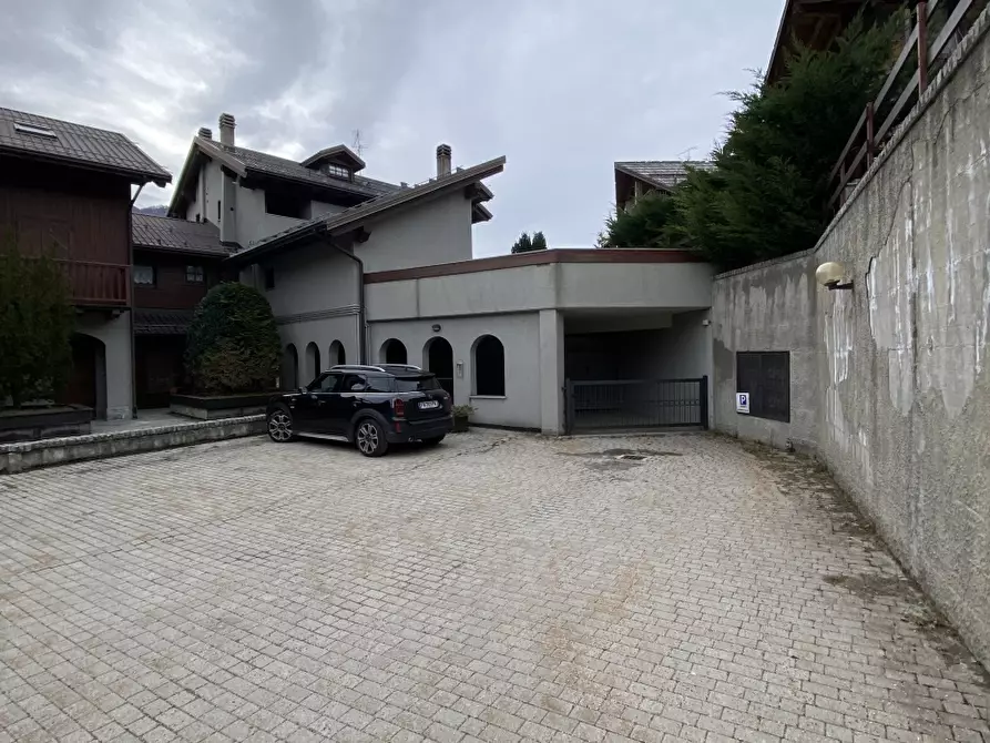 Immagine 2 di Garage in vendita  a Oulx