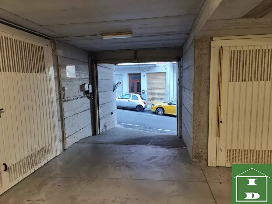 Immagine 3 di Garage in vendita  30/1A a Trieste