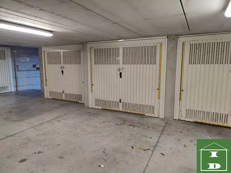Immagine 4 di Garage in vendita  30/1A a Trieste
