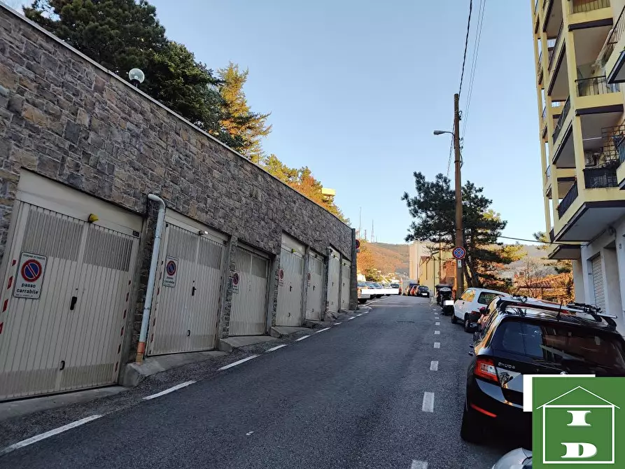 Immagine 1 di Garage in vendita  30/1A a Trieste