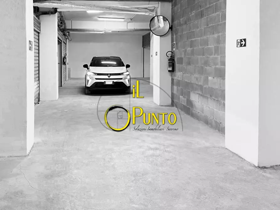 Immagine 7 di Garage in vendita  141 a San Remo