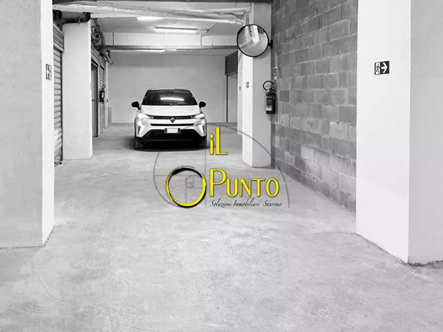 Immagine 8 di Garage in vendita  141 a San Remo