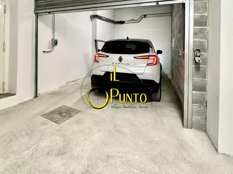 Immagine 3 di Garage in vendita  141 a San Remo
