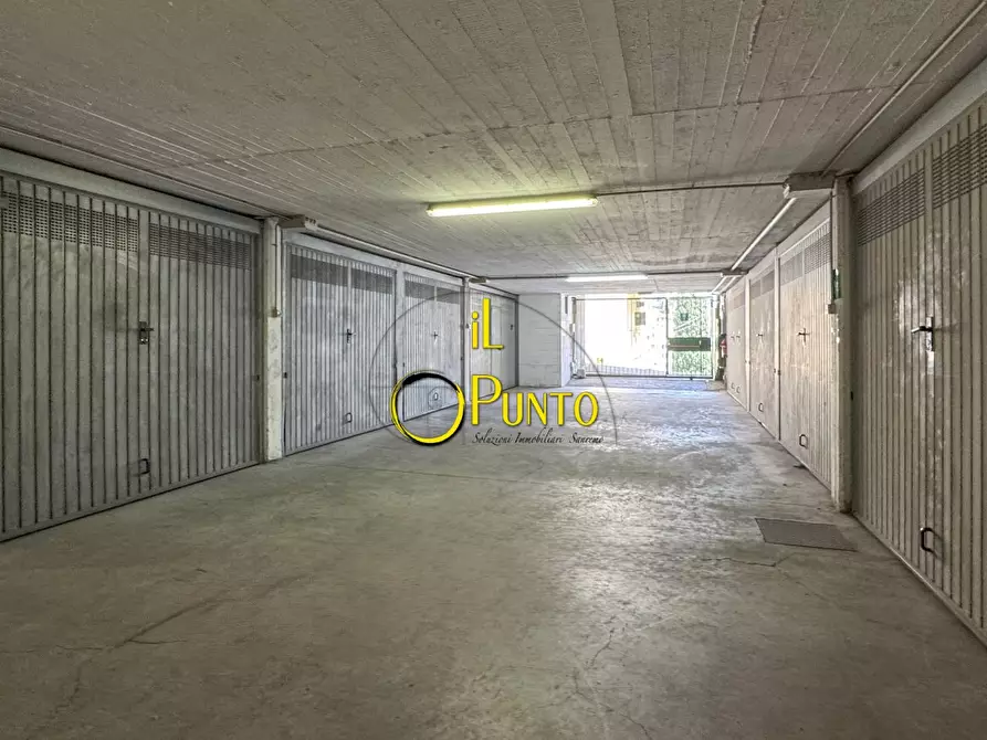 Immagine 1 di Garage in vendita  149 a San Remo
