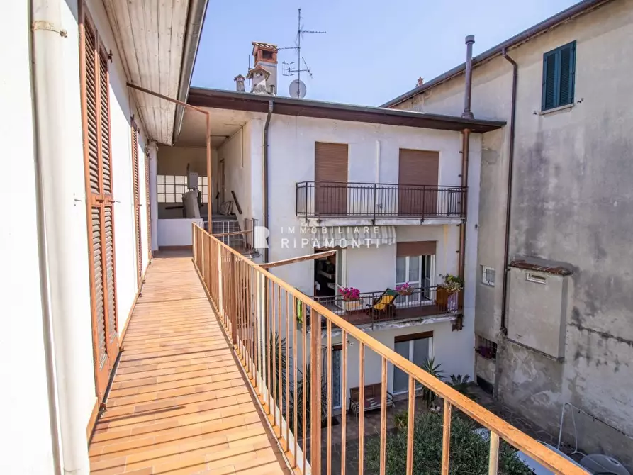 Immagine 9 di Appartamento in vendita  a Oggiono