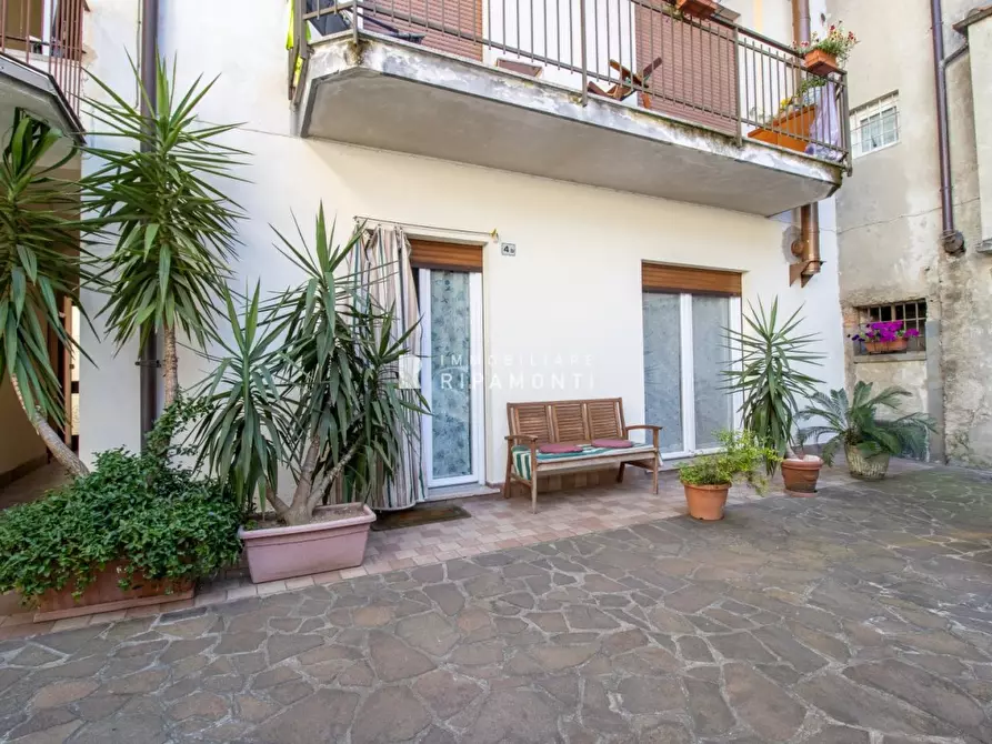 Immagine 7 di Appartamento in vendita  a Oggiono