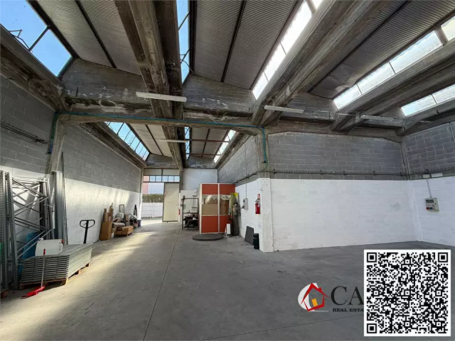 Immagine 2 di Capannone industriale in vendita  a Inzago