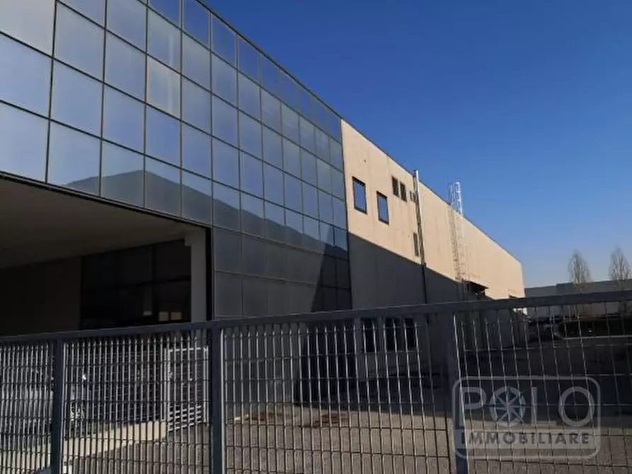 Immagine 3 di Capannone industriale in vendita  a Pognano