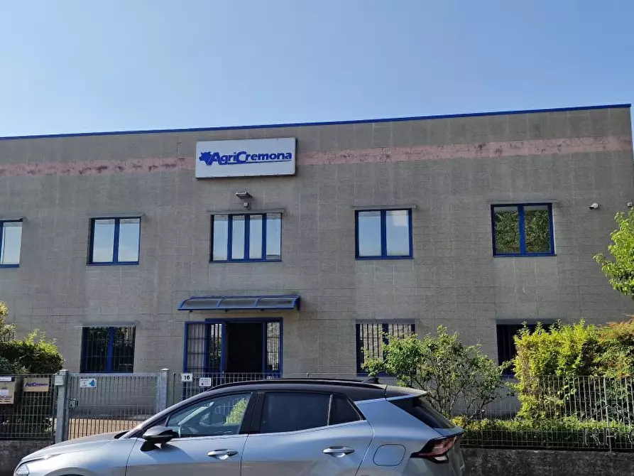 Immagine 2 di Capannone industriale in vendita  16 a Cremona