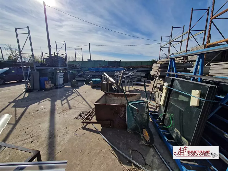 Immagine 10 di Capannone industriale in vendita  snc a Settimo Milanese