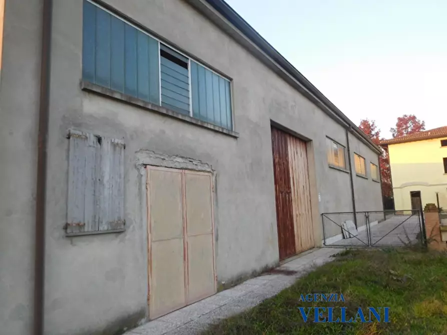 Immagine 5 di Capannone industriale in vendita  a Carpi
