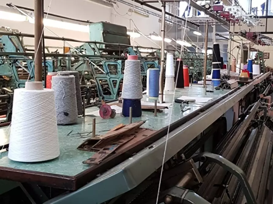 Immagine 8 di Capannone industriale in vendita  a Carpi