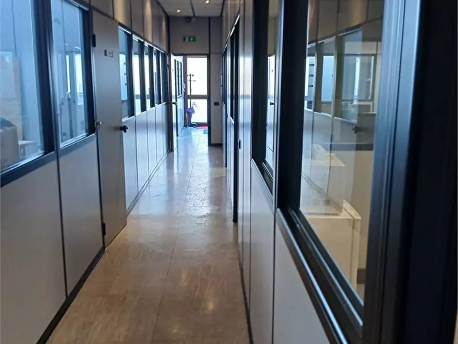 Immagine 1 di Capannone industriale in vendita  a Parma