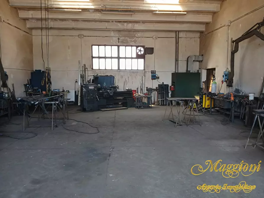 Immagine 4 di Capannone industriale in vendita  a Parma