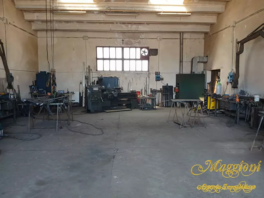 Immagine 3 di Capannone industriale in vendita  a Parma