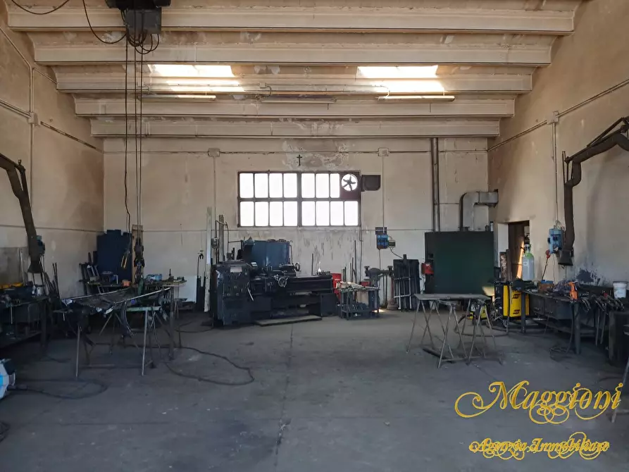 Immagine 5 di Capannone industriale in vendita  a Parma