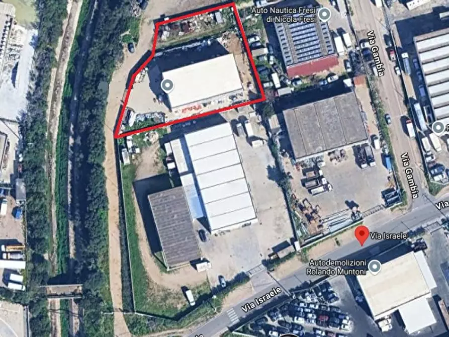 Immagine 1 di Capannone industriale in vendita  a Olbia