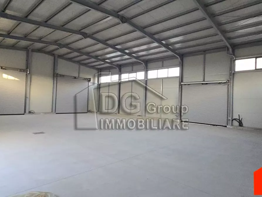 Immagine 3 di Capannone industriale in affitto  a Alcamo